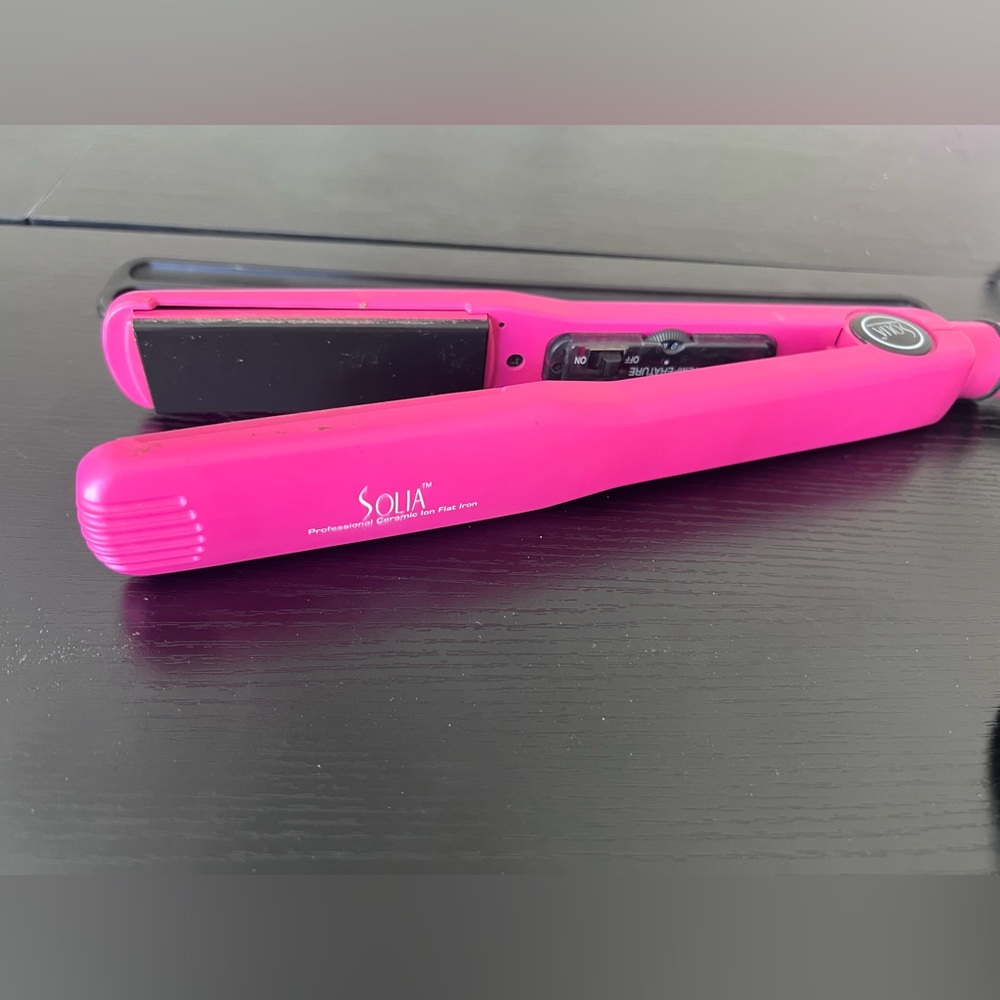 Ceramic Pink Hair Straightener